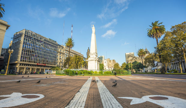 plazademayo