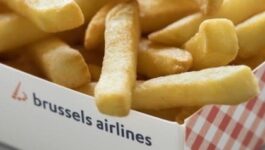 des frites et des gauffres dans les avions belges