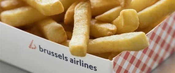des frites et des gauffres dans les avions belges