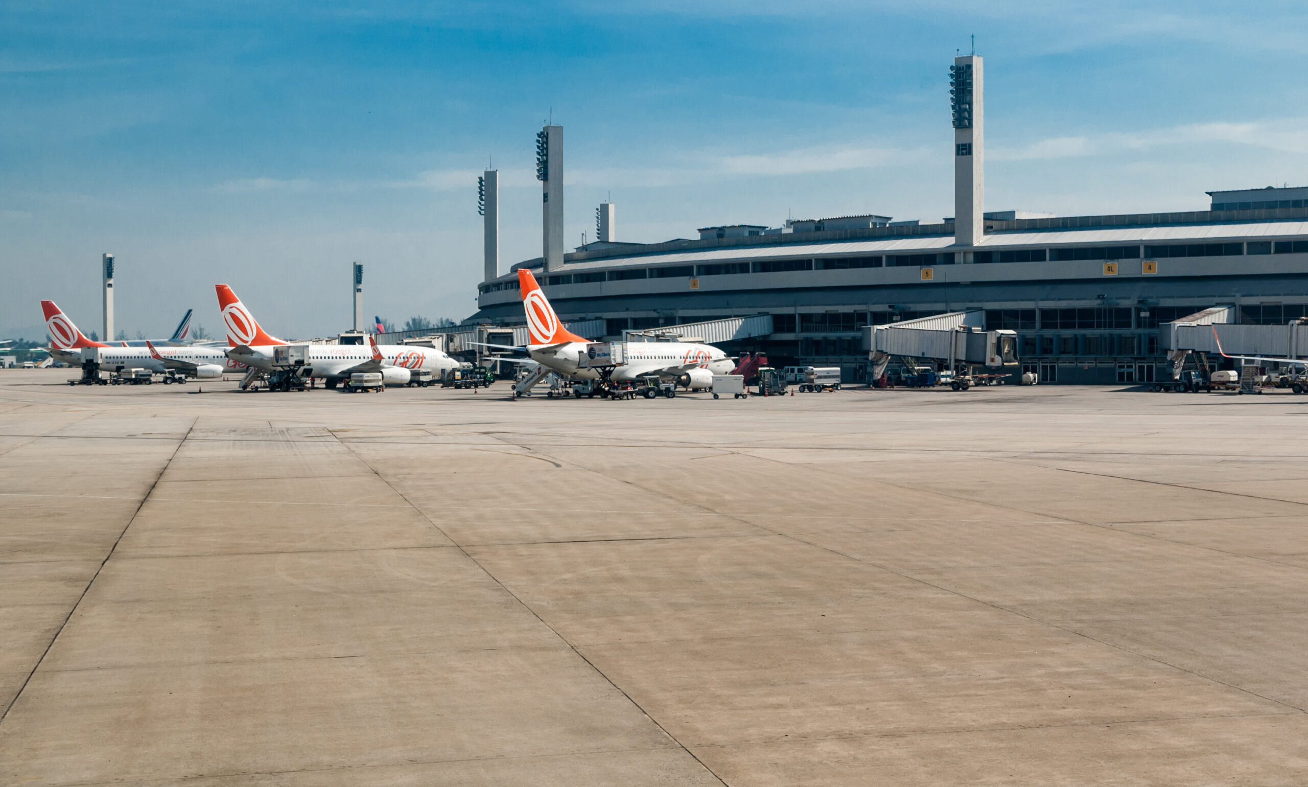 L'aéroport de Rio rebaptisé pour la journée de la femme - Profession ...