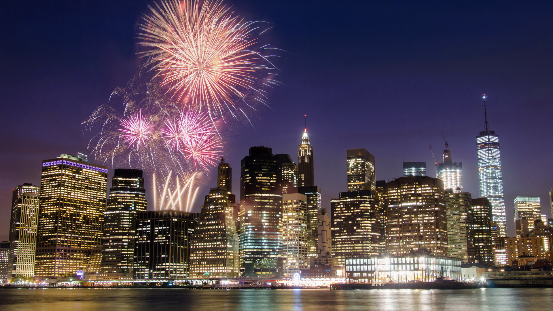 Le 4 juillet à New York le Macy's Fireworks Profession Voyages