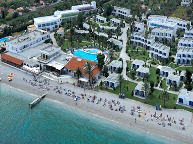 hôtel kinetta beach resort & spa