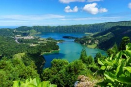 VOYAGEZ DE LA MAISON : un tour sur l’île de Sao Miguel au Portugal!