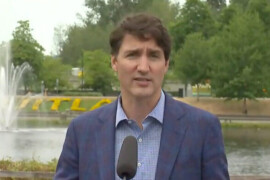 Justin Trudeau déclare qu’il faudra « un bon moment » avant que le Canada ne rouvre ses frontières aux voyageurs non-vaccinés