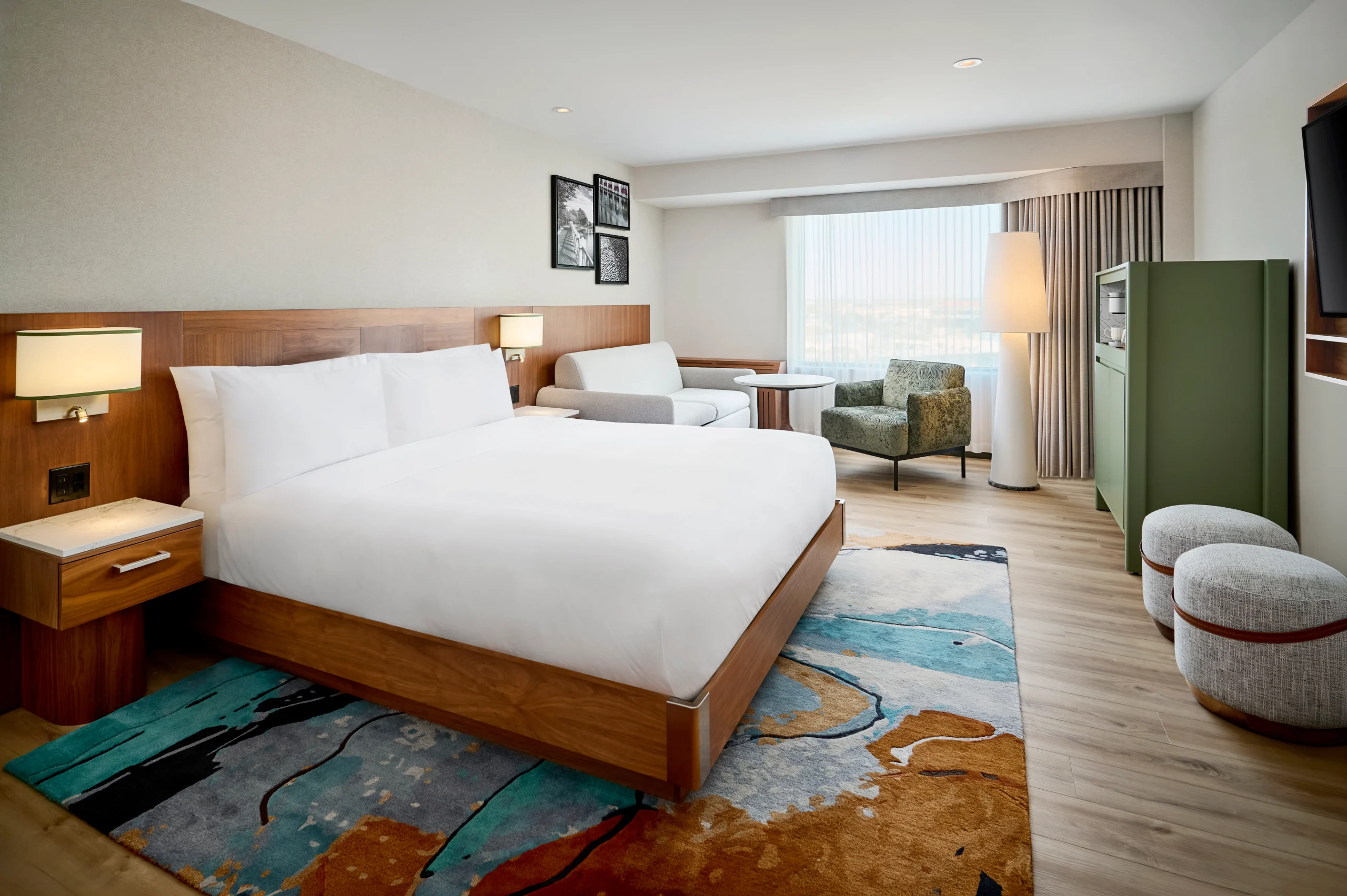 Marriott Approved Hotel Photographer and Photo Stylist specializing in Luxury Hotel and Resort photography of architectural interiors, exteriors, food & beverage by Carole & Roy Timm Photography